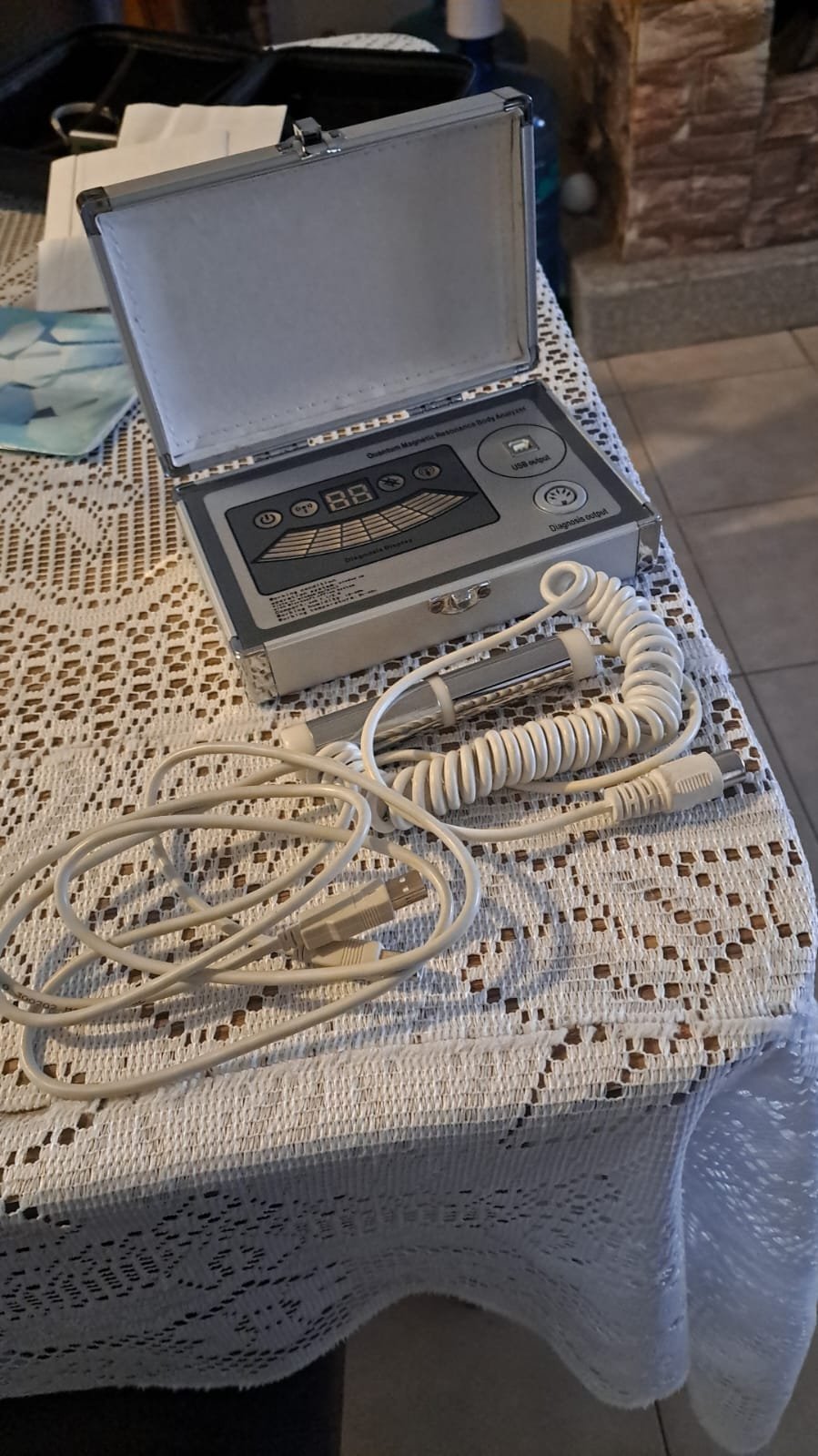 Analizzatore corporeo a risonanza magnetica quantistica